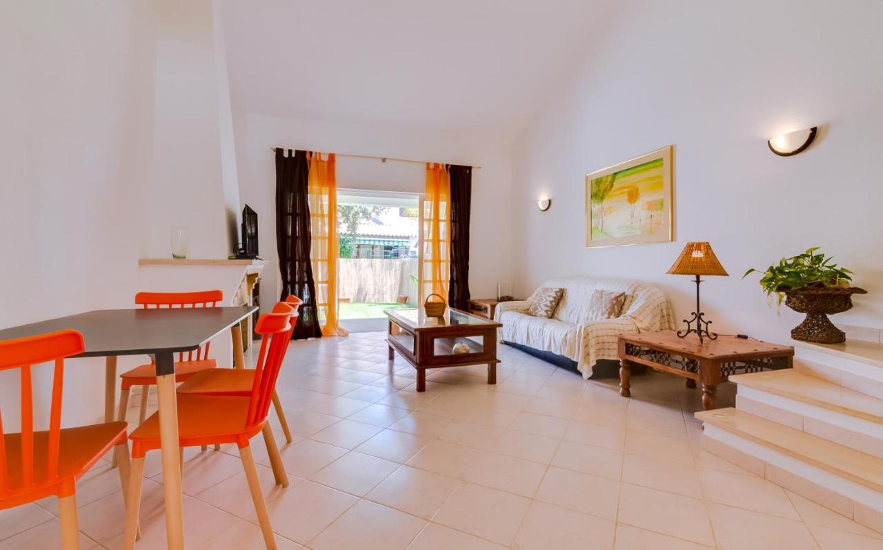 Small Villa 4Pax -Shared Pool @ Homesbyfc 알부페이라 외부 사진